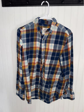 St. John's Bay Men's Plaid Button-Up Shirt Size S